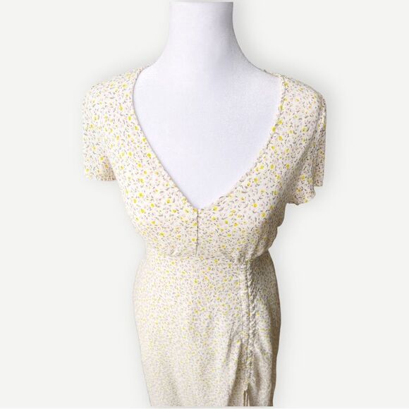 Cotton On Short Sleeve Floral V-Neck Flutter Sleeve Lined A-Line Midi Dress. XS. - Picture 2 of 12